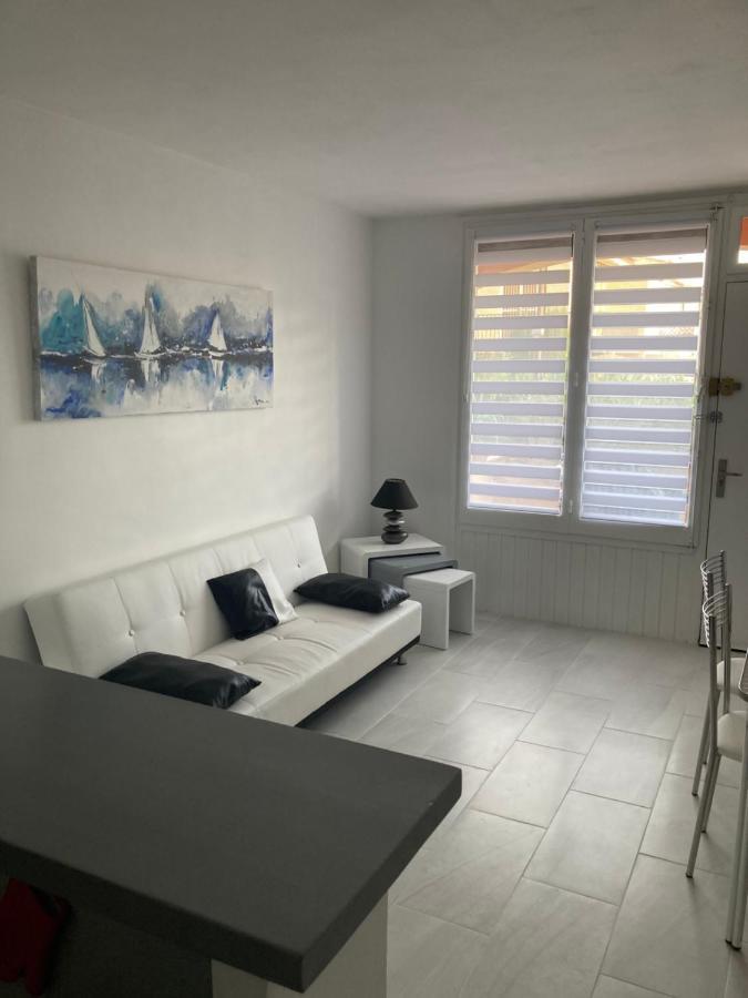 Tres Bel Appartement Entierement Renove Empuriabrava Εξωτερικό φωτογραφία