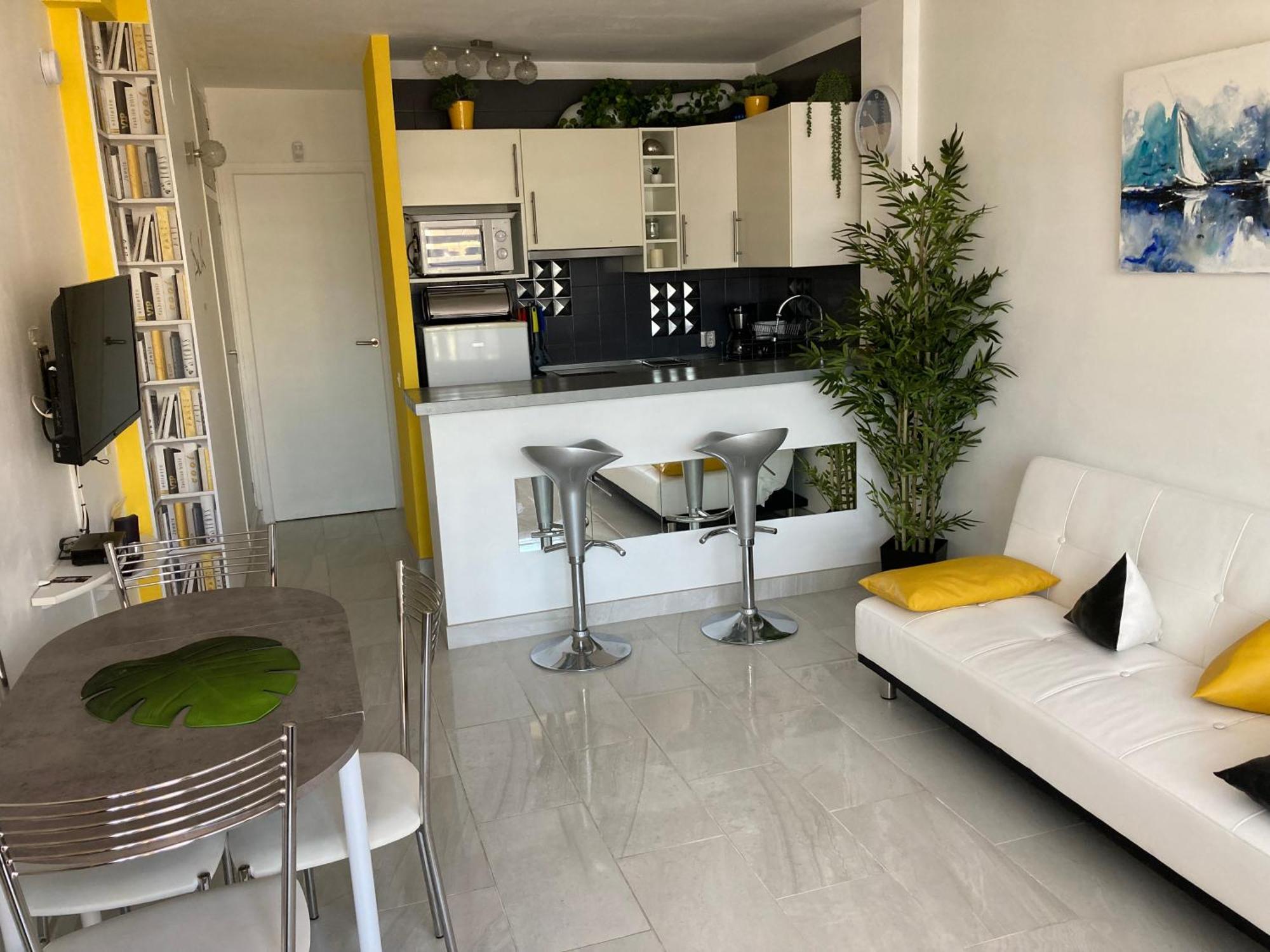 Tres Bel Appartement Entierement Renove Empuriabrava Εξωτερικό φωτογραφία